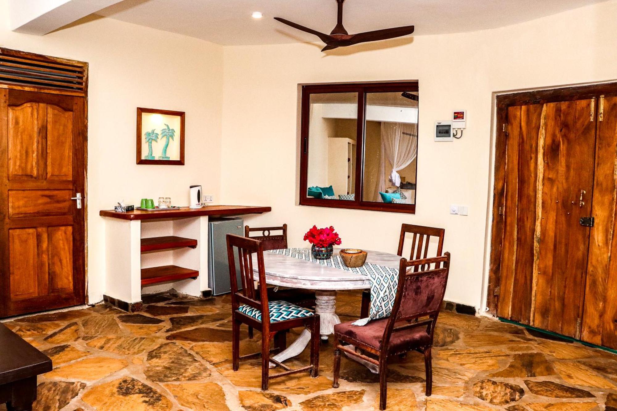 Firefly Eco Retreat Βίλα Shimoni Εξωτερικό φωτογραφία